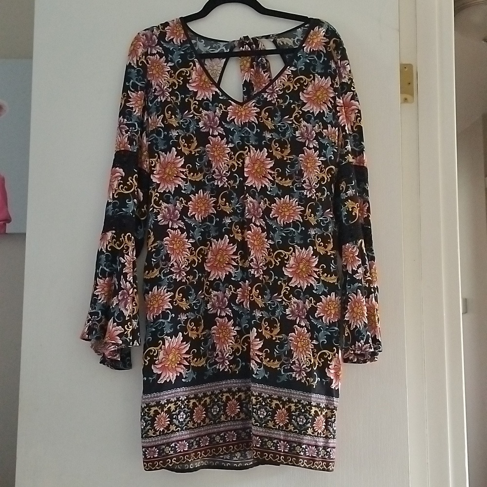 Exhilarations dress size medium.